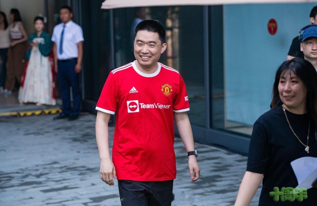 ⚽最近理想车友群里面曼联粉丝们可开心了！哈哈哈～理想汽车曼联 ​​​