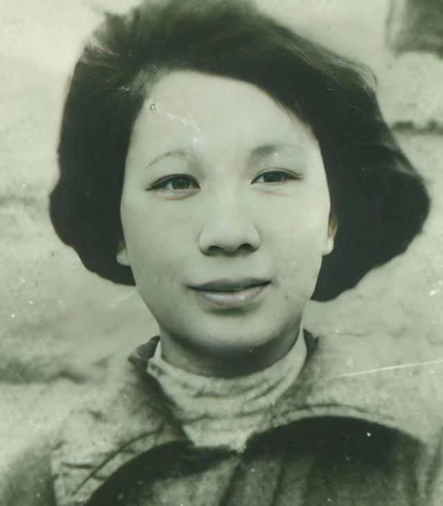 1949年，渣滓洞大屠杀中，盛国玉在枪响前倒地装死，不久，特务进来补枪，谁料，他