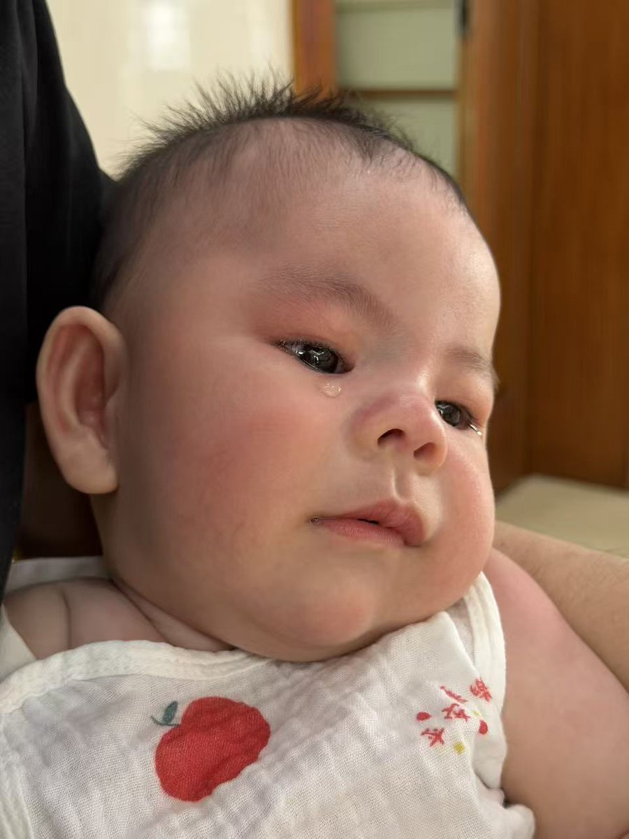 小哥，是不是买了海力士 