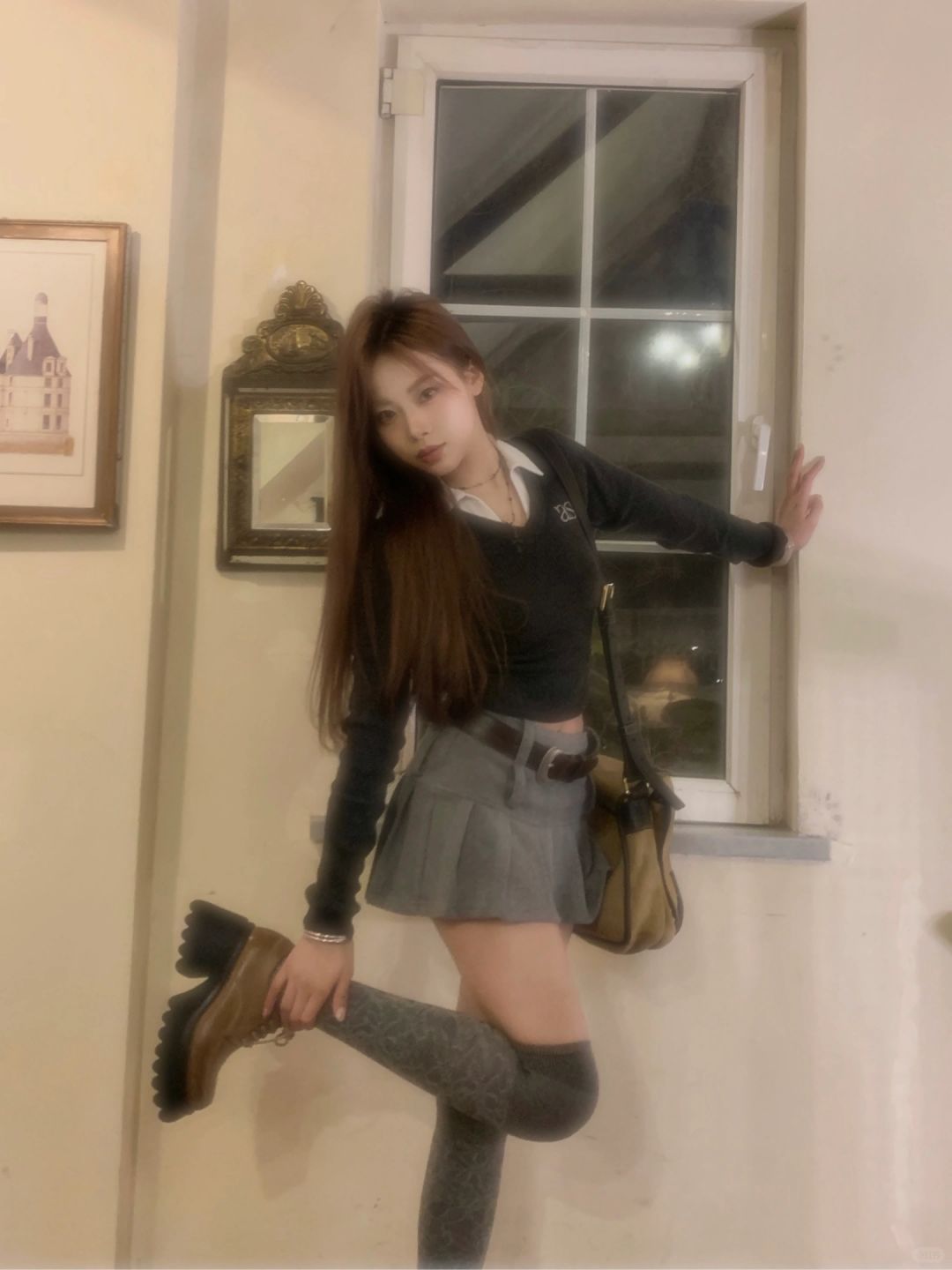 晚上拍照可以试试模糊感滤镜