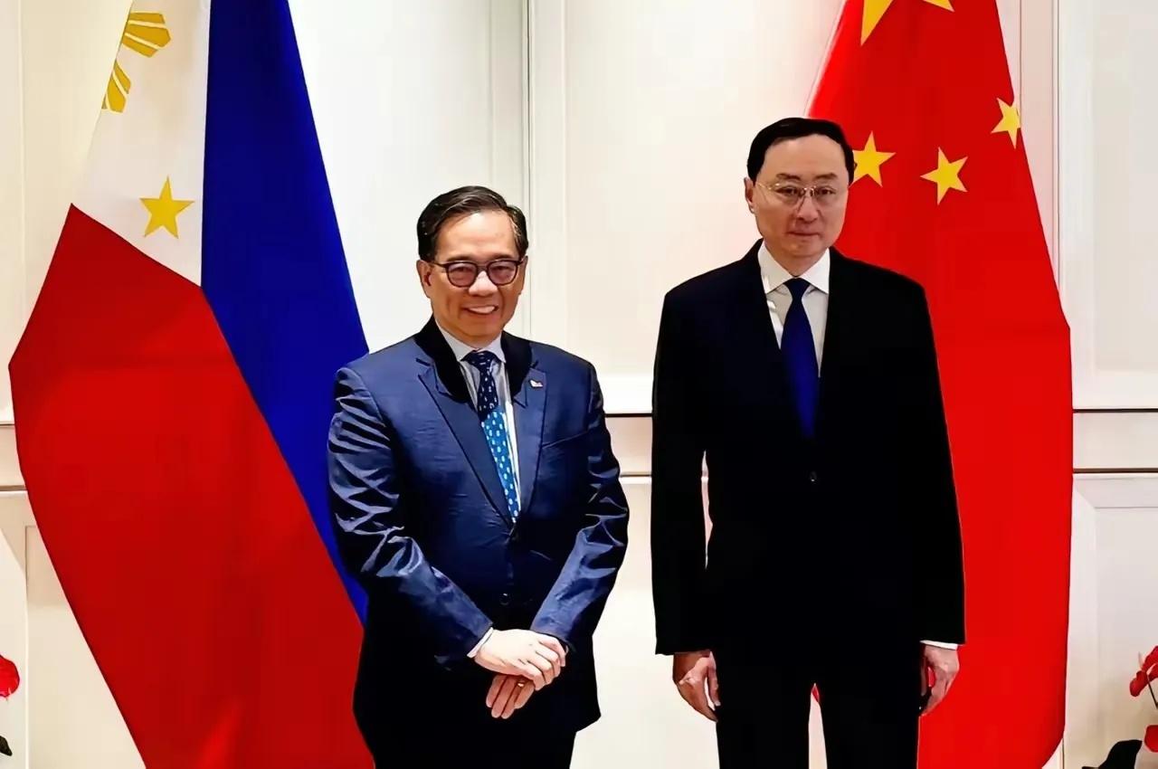 中国和菲律宾谈妥了！
当地时间3月28日，中国和菲律宾举行了对话，而重点便是中菲