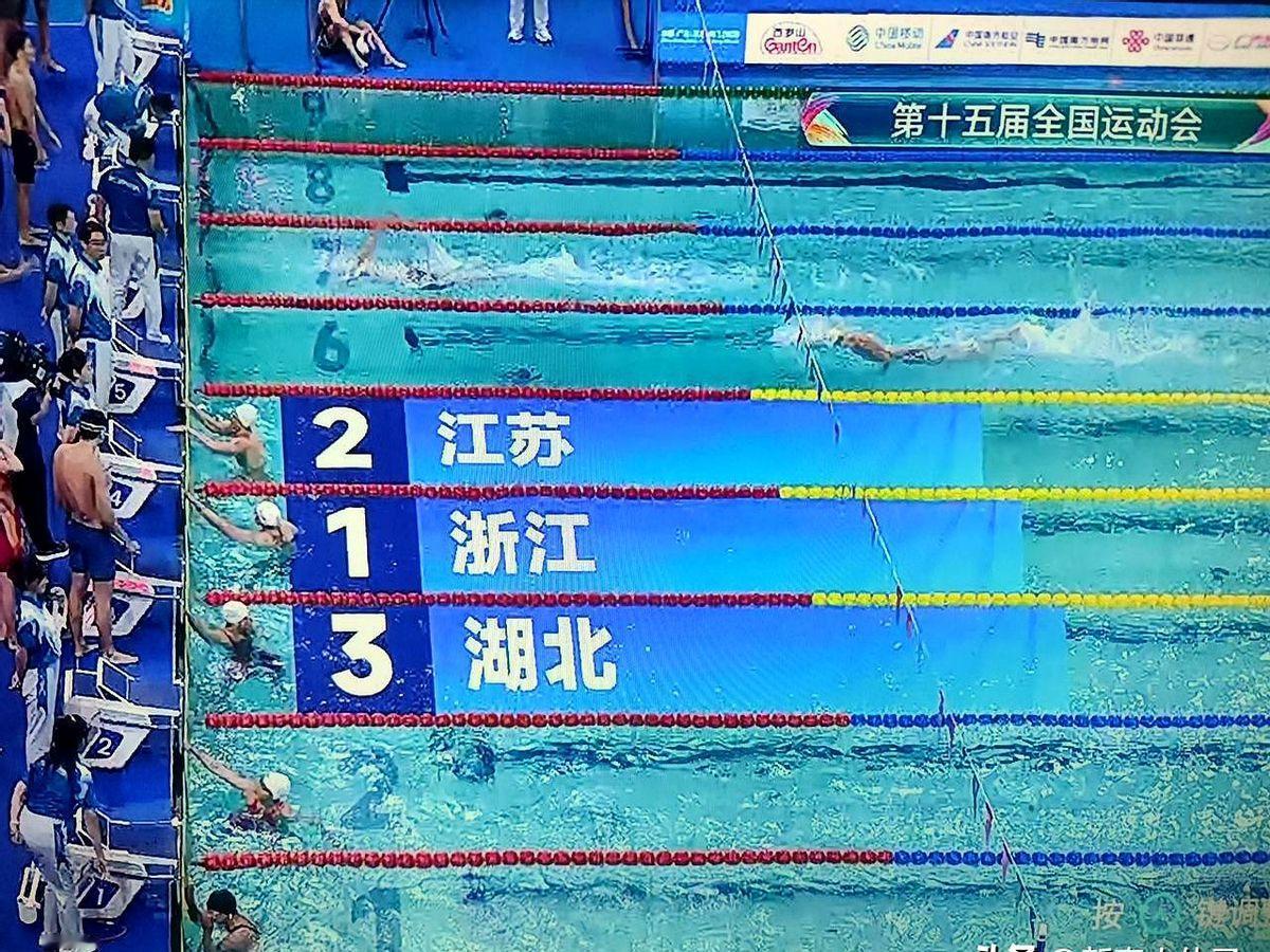 浙江游泳队这次全国赛的表现，让不少老粉有点担心。以前的优势没那么明显了，主要靠徐