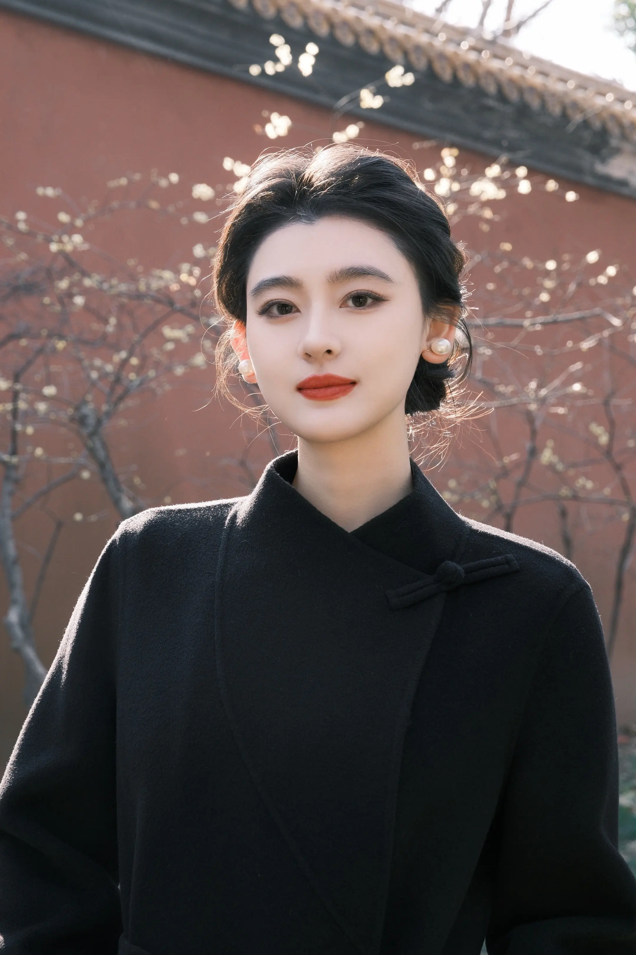 我与金陵。明孝陵的红墙与腊梅 永远相信中式美学～ -