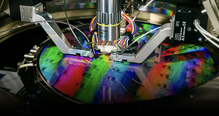 这家公司想用光打造下一代量子计算机，目标是百万量子比特