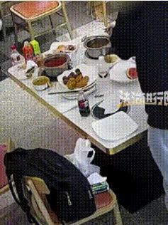 “太丢份！” 陕西西安，一家自助餐厅，一对男女两人落座后自顾自大吃大喝，酒足饭饱
