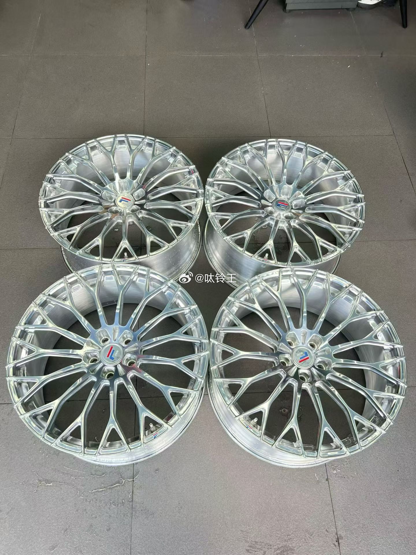 高品质定制锻造 拆车精品21寸 9.5J ET35  5×120 理想 ONE 