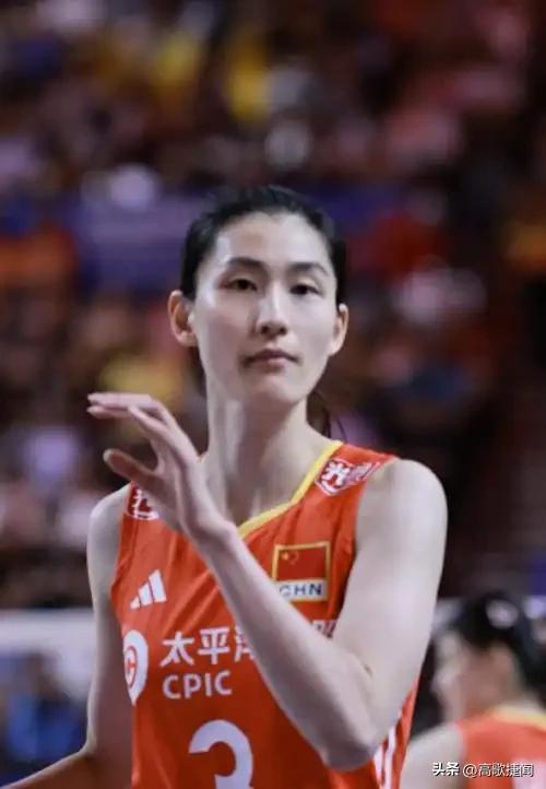 刁琳宇神来之脚极限救死球
       天津亚锦赛对阵中国台北第三局，全场球迷瞬