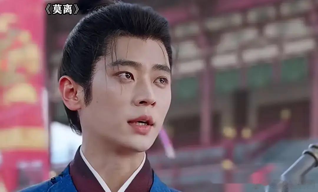 白鹿演过三部先婚后爱的古装剧，这是第四部。新剧宣传文案里写着“细水长流的情感刻画