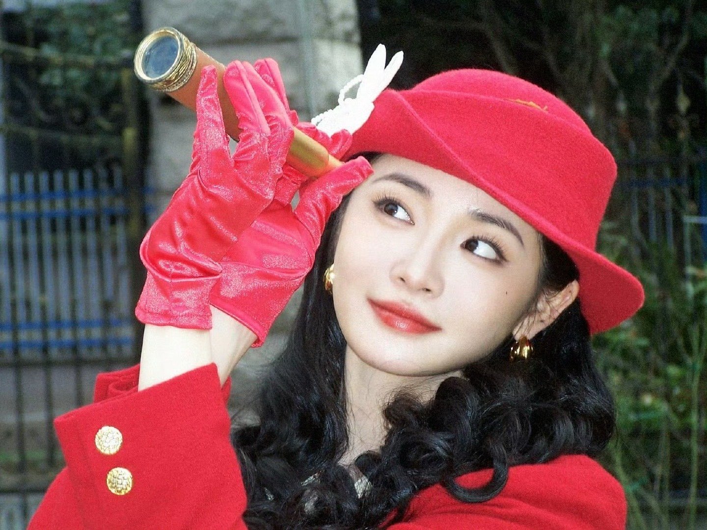 周洁琼内娱留洋千金又上新了 内娱留洋千金人设被周洁琼焊死！生日大片里的复古造型太