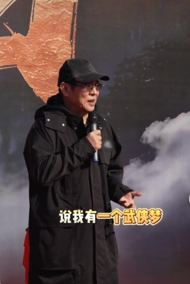 李连杰那句“愿武侠精神一代一代传下去”太戳人了。曾经，他和李小龙等武者用真功夫让