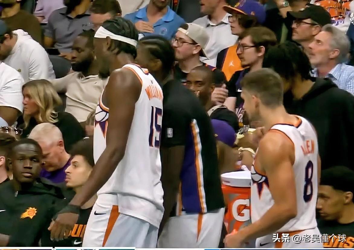 恭喜火箭，至少可以打湖人了。

随着太阳惨败给黄蜂，火箭锁定了前六的席位，因为两