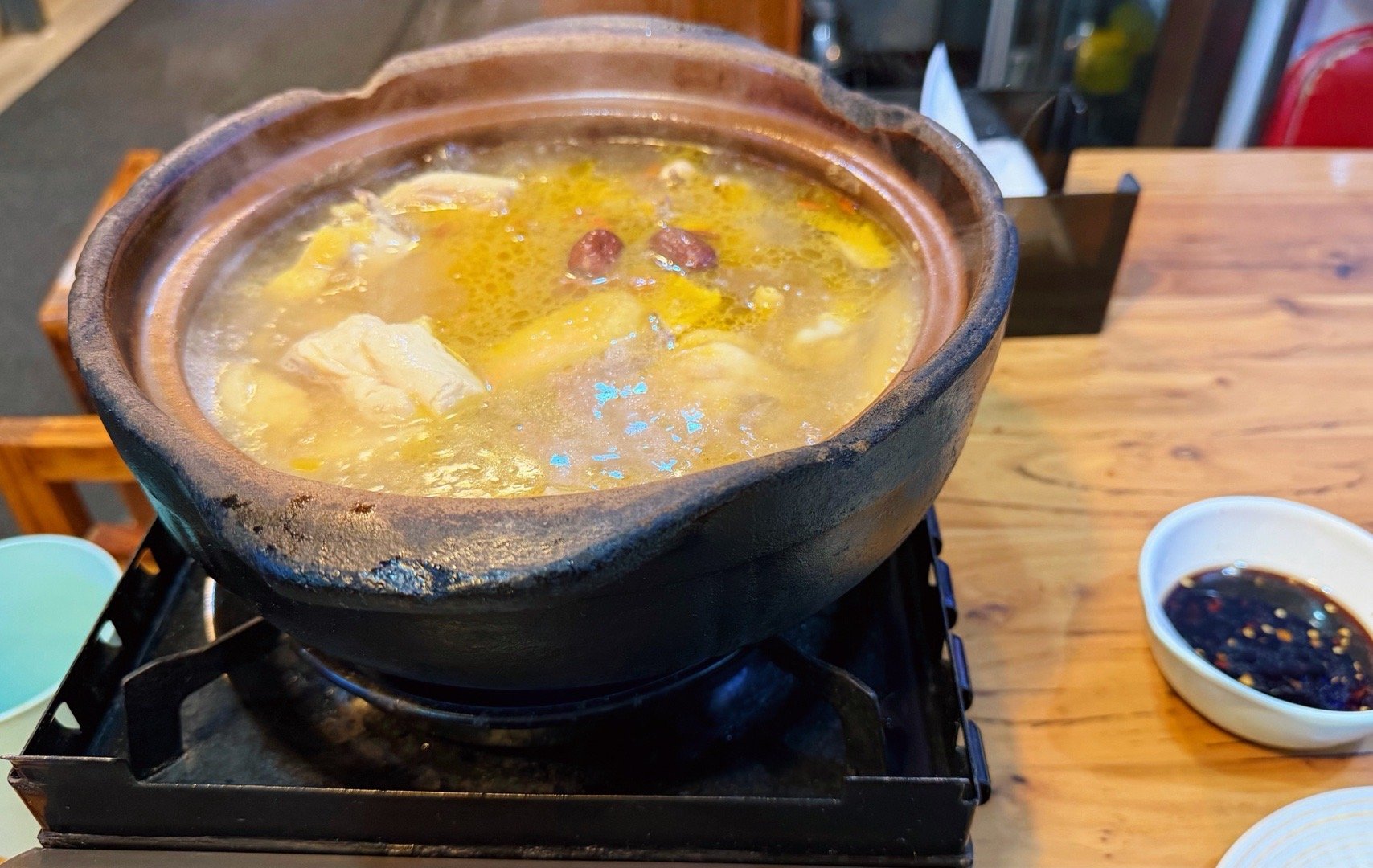 上海最好喝的花雕醉鸡煲 