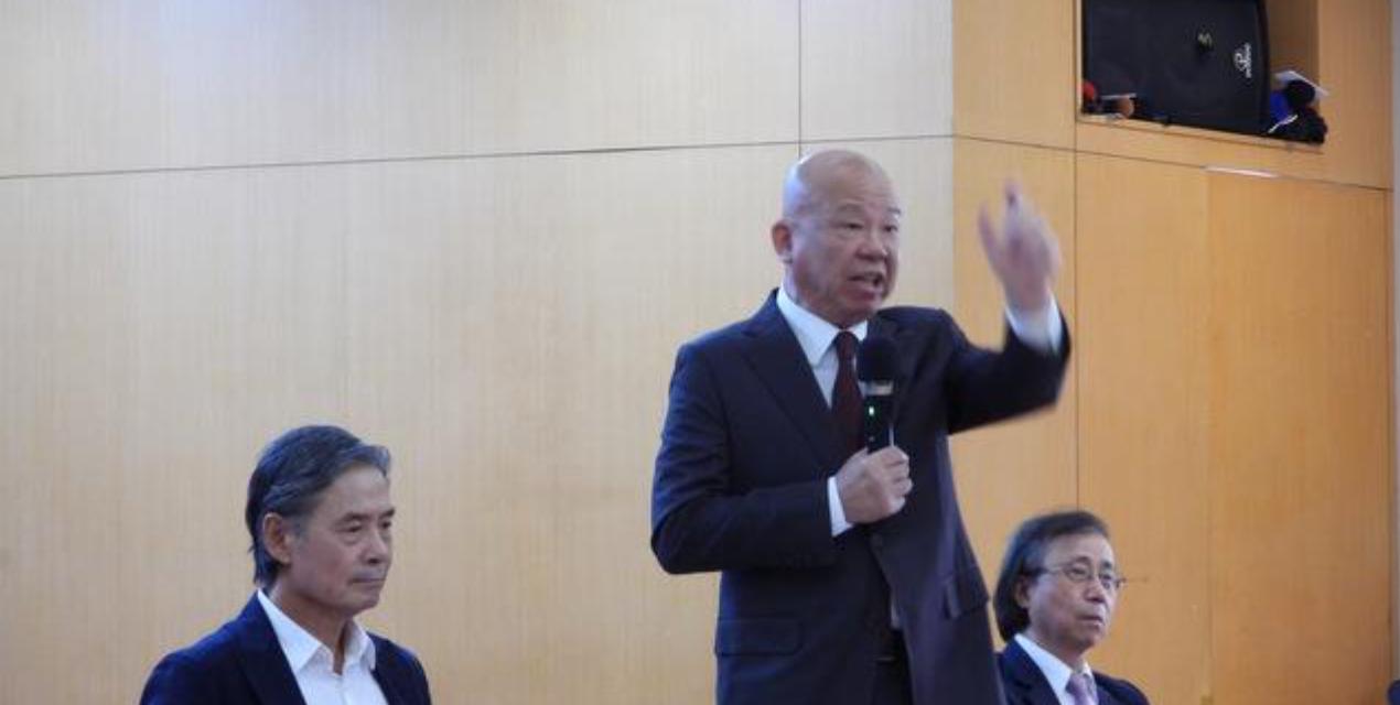 廖继斌今天在记者会上飙泪痛骂李德维称，李德维太嚣张了，三人调查小组其他两人没有说