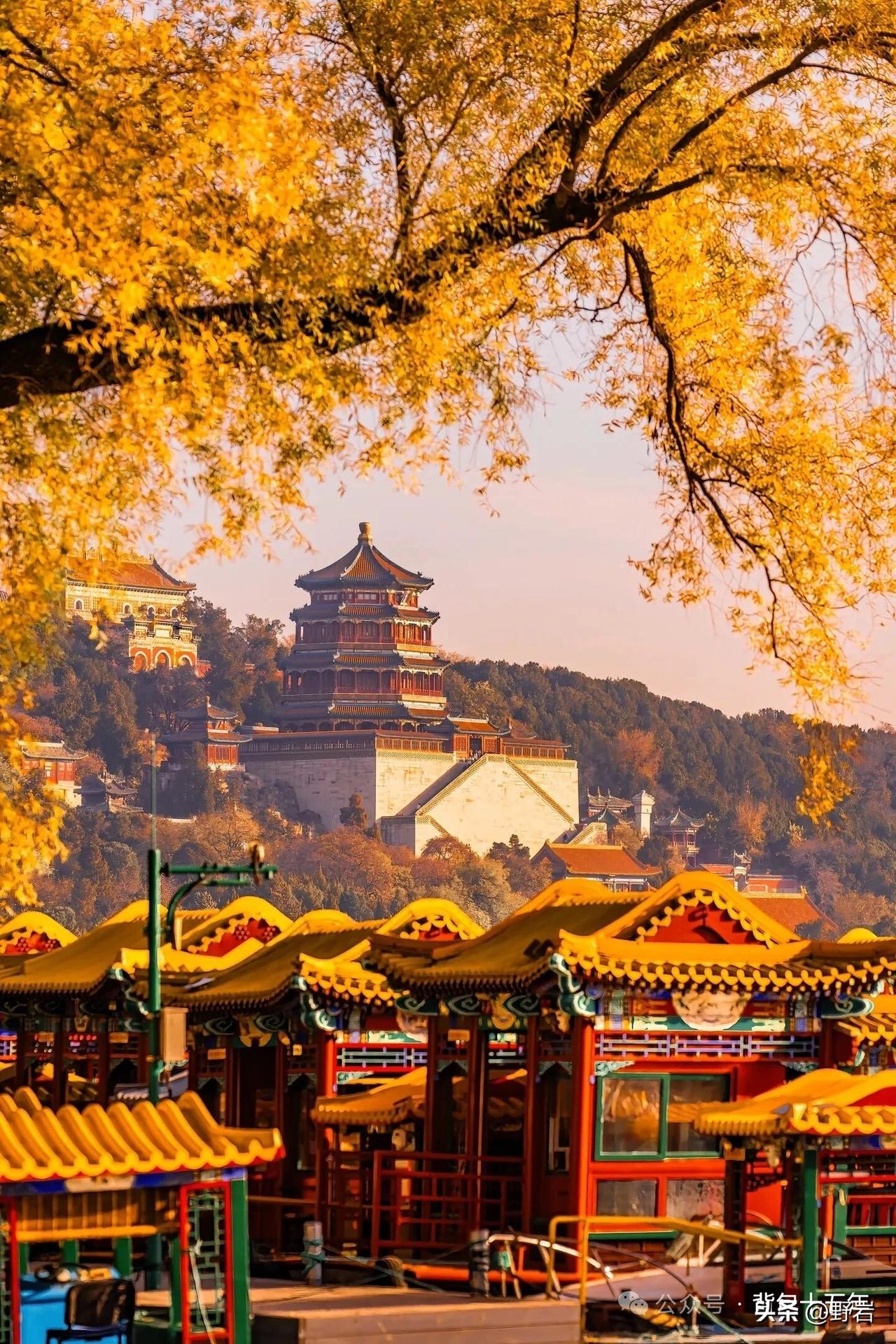 人到中年，守住这5条底线，日子会安稳顺遂许多
 
1、偶遇故人，不回头重续纠葛。