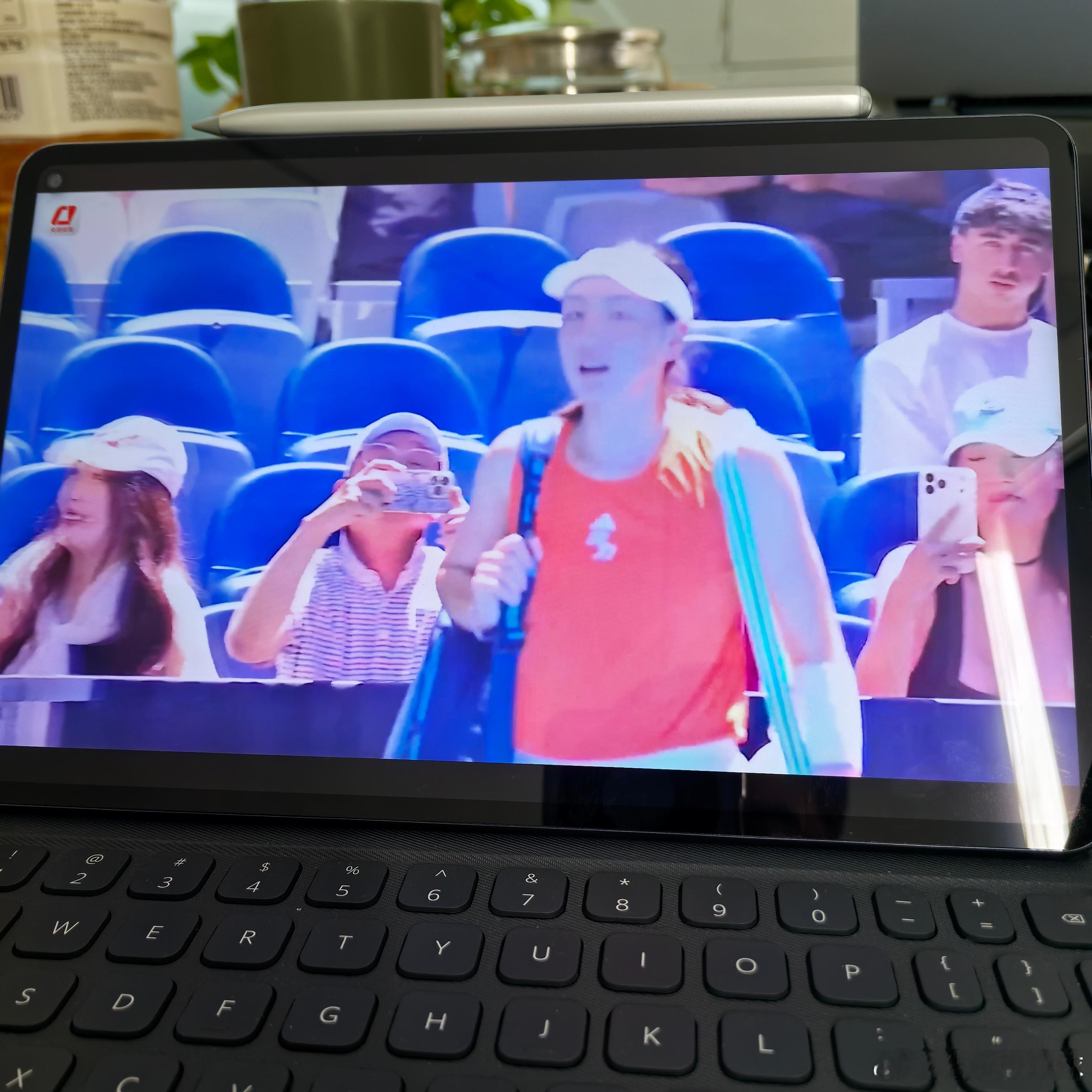 加油啊，王欣瑜童鞋～ 