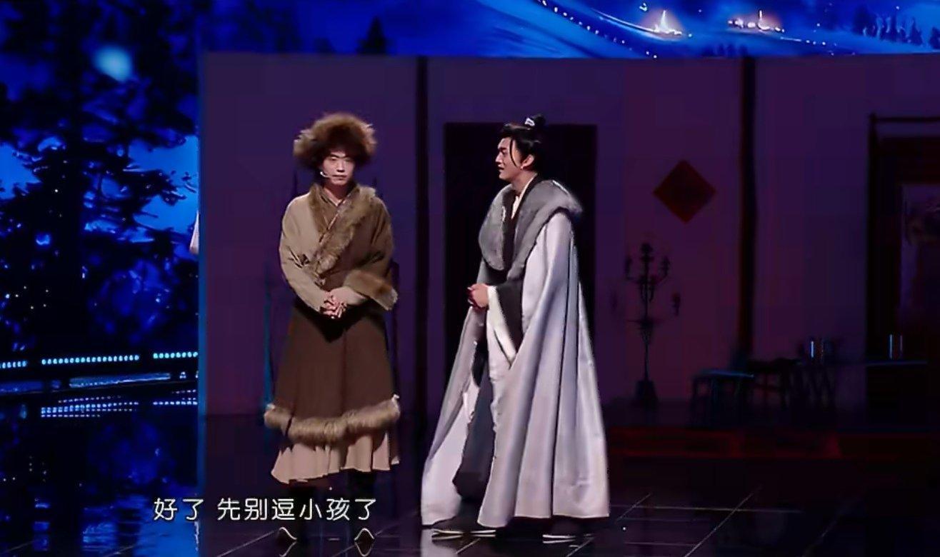 张呈紧急帮雷淞然闭麦雷淞然可爱整活，张呈精准救场，一唱一挡笑点十足，这样的搭档太