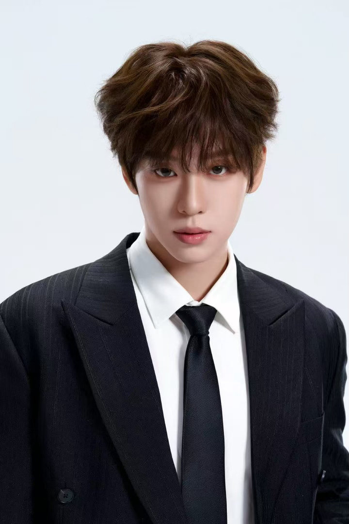 余景天回应被称为讨坏型爱豆 专访里他讲自己从练习生一路走来的经历，没有卖惨也没有