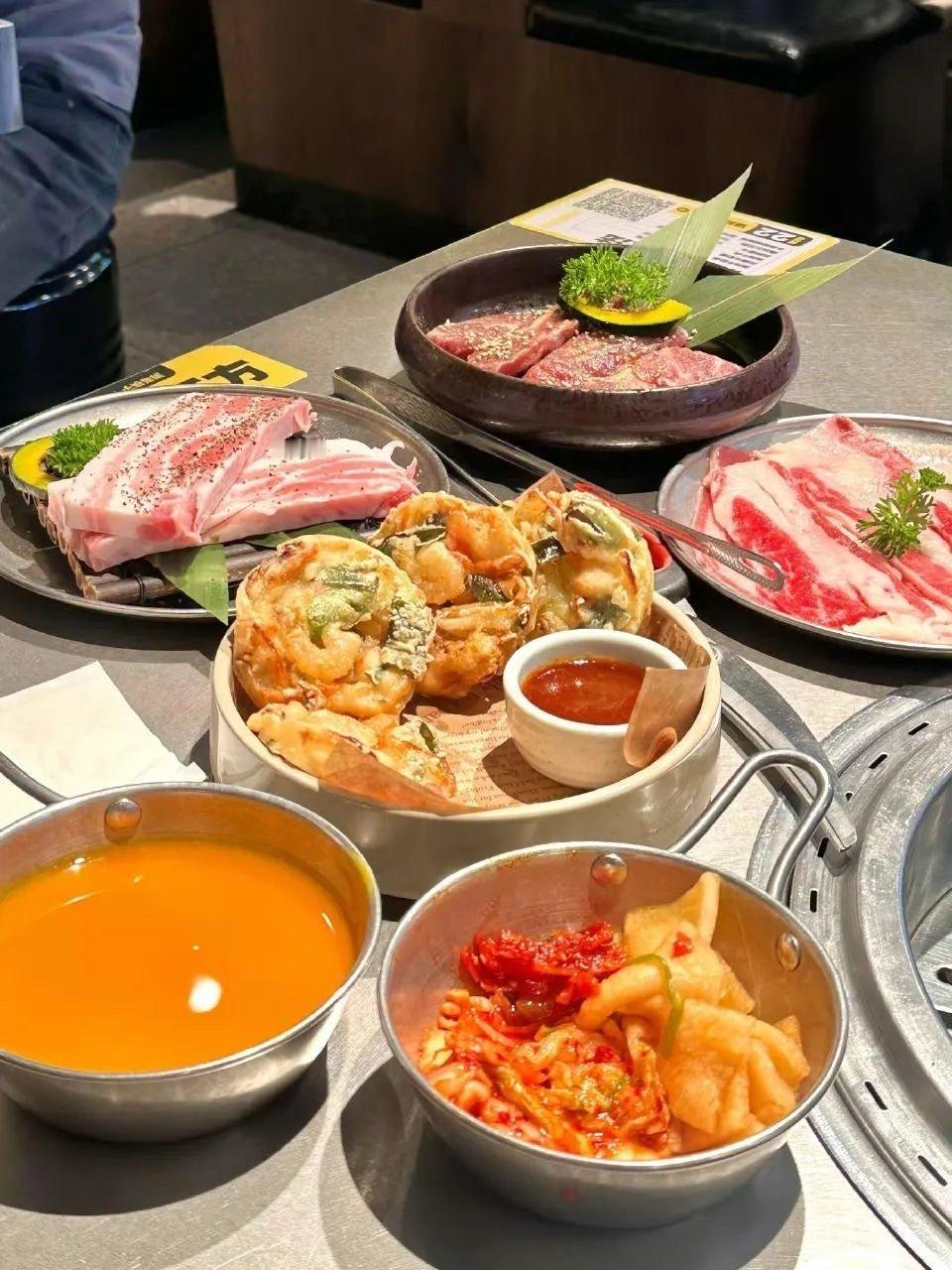 𝗙𝗼𝗼𝗱 𝗱𝗲𝗯𝗿𝗶𝘀 🍣吃饭是为了活着，但活着绝不只是为