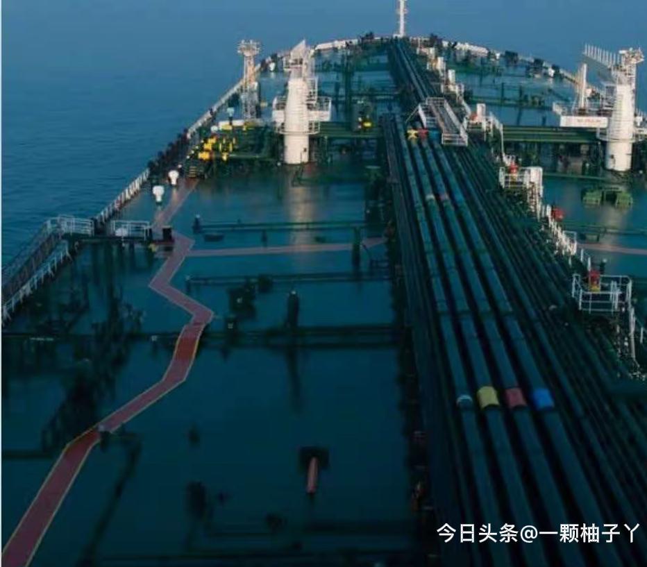 受近期中东局势影响，国际油价一路走高，美国国内也跟着压力不小。为了稳住油价、缓解