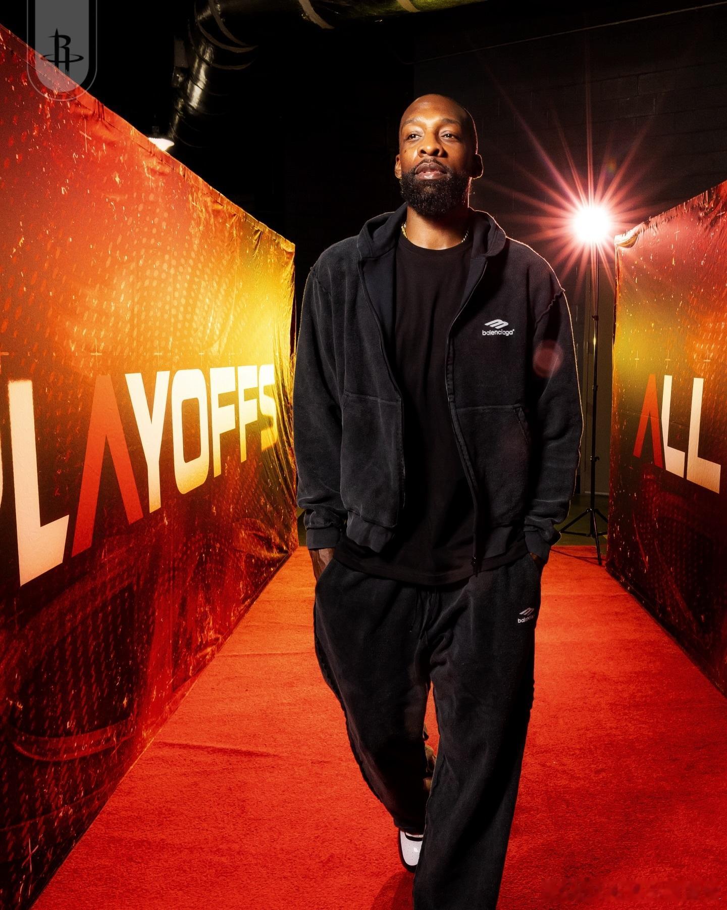 团结一致，守下主场📸📸湖人vs火箭休斯顿火箭休斯顿火箭