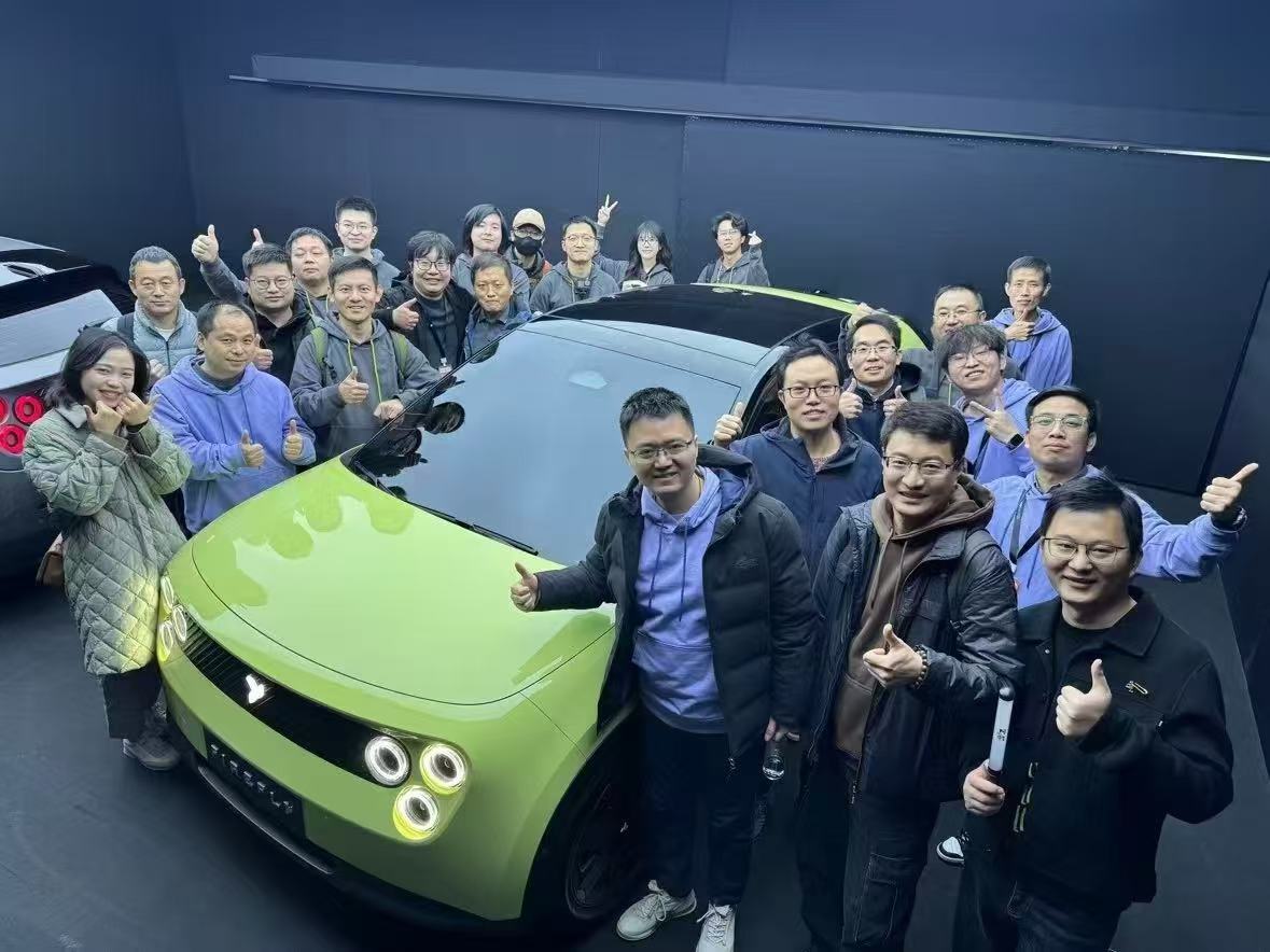 萤火虫的logo是可以发光的[鼓掌] 