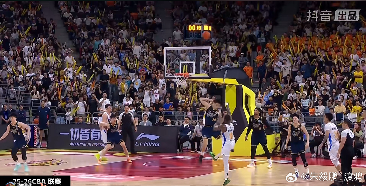 首钢自研利拉德，不管谁是脓包，他肯定不是……广东男篮vs北京男篮