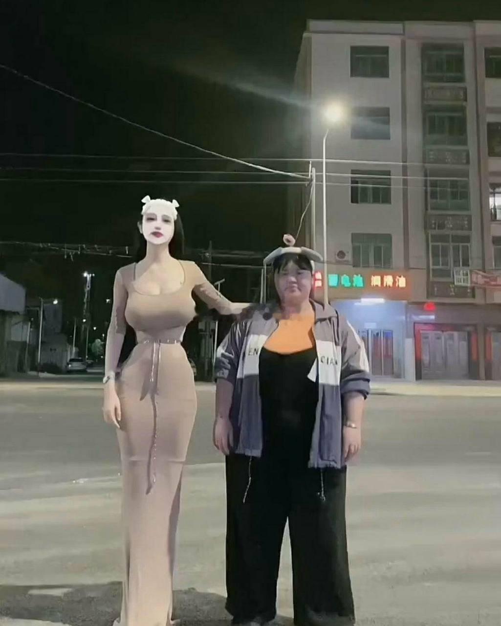 左边彩礼30万，右边倒贴30万，怎么选？#亿点曝光计划# ​​​