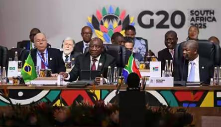 世界乱套了！特朗普做梦都没想到，他这个老大哥的话，居然被别人当成了耳边风。

先