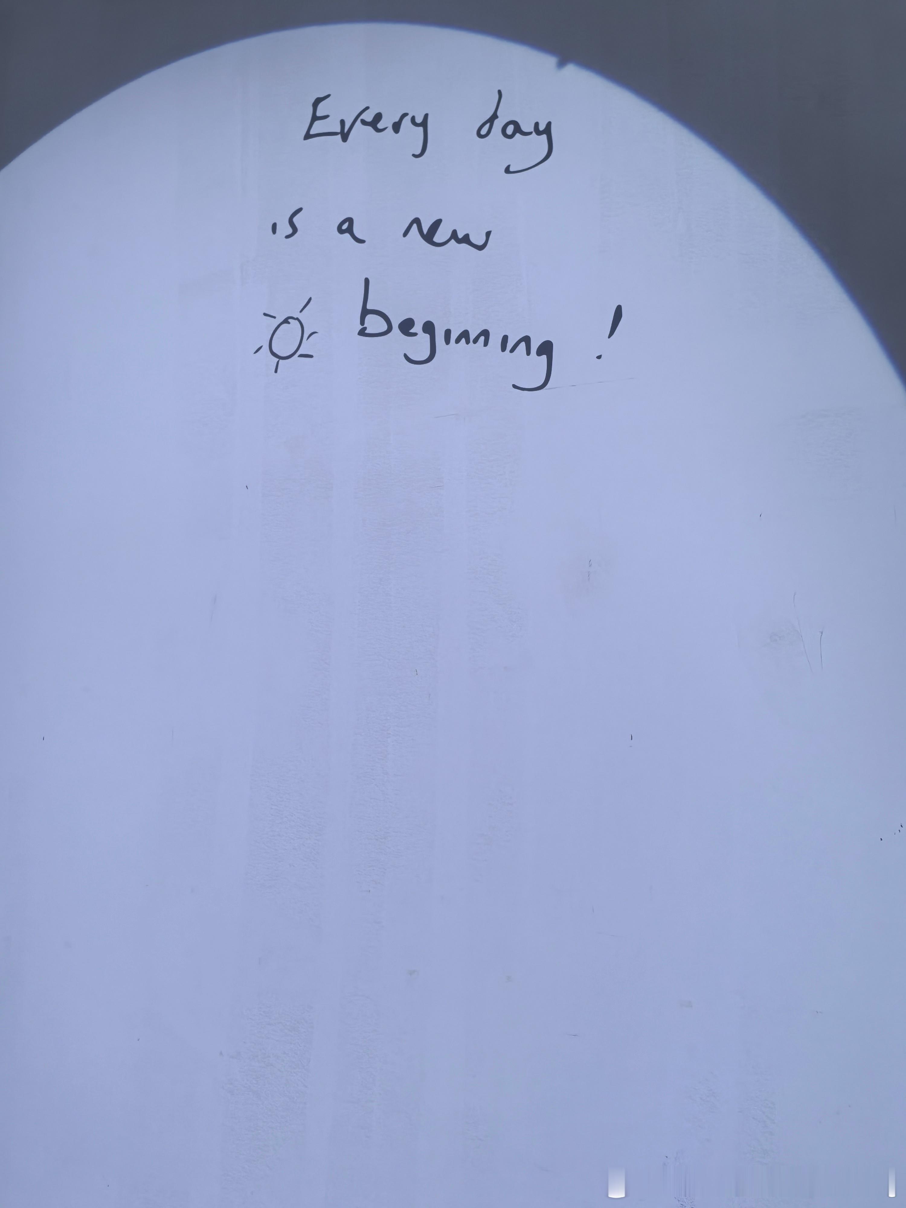 今天有人问我怎么看这个事…说实话没有啥看法，就是任何人都不要给自己的人生设限，别