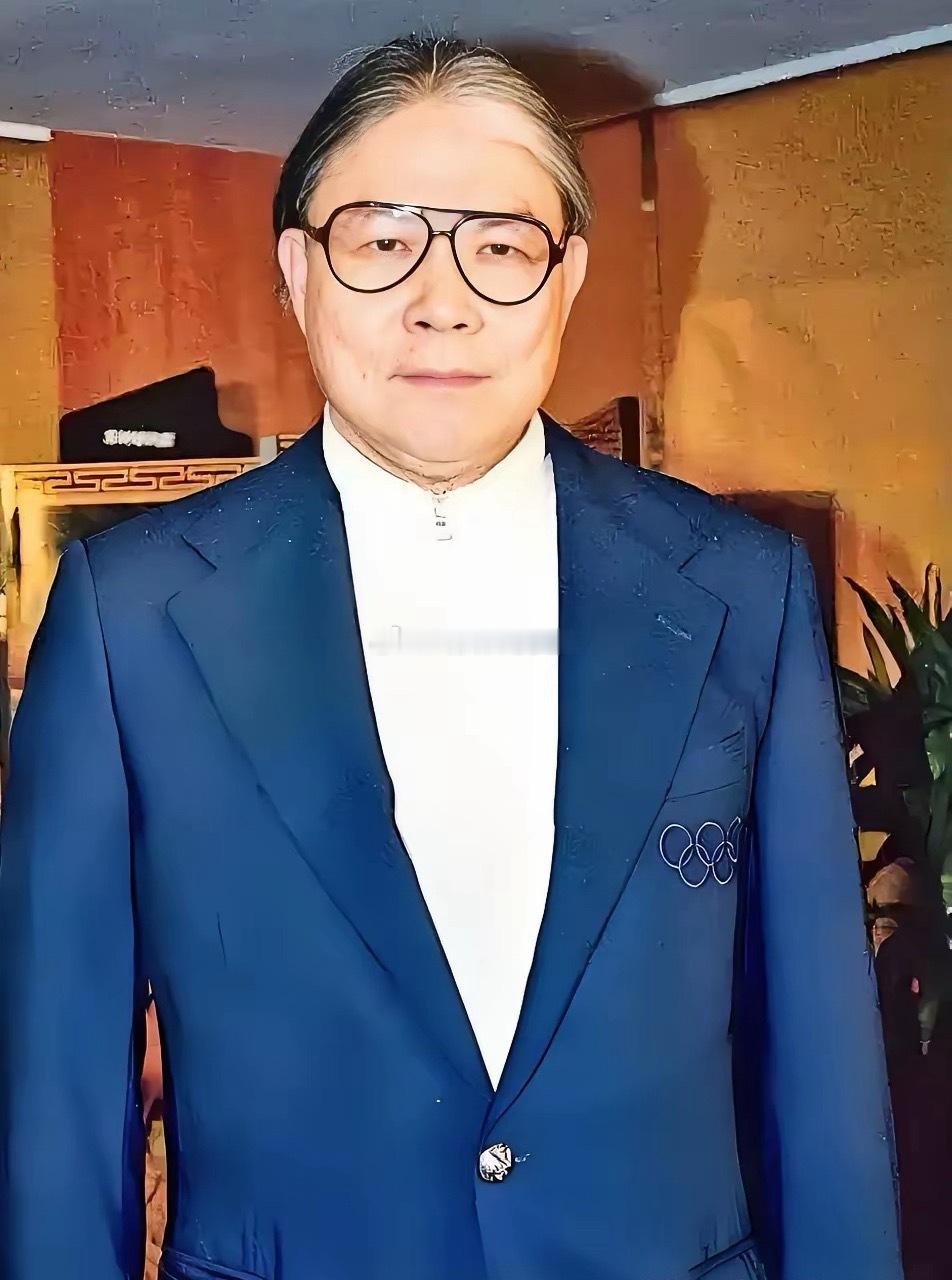 有个疑问，我一直不敢说，怕被骂霍震霆这种豪门大佬为什么活得比普通人还朴素，他图什