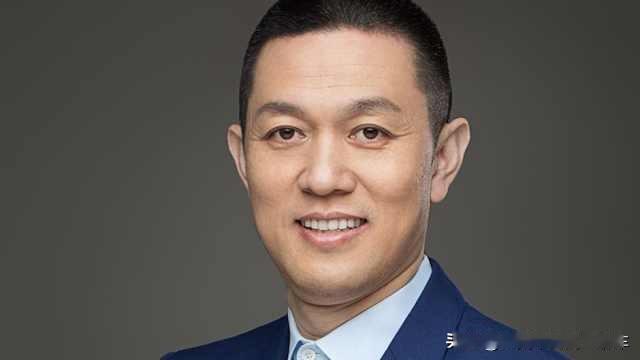 北京车展大佬发声，蔚来李斌观点犀利又直接！
 
李斌明确表态：纯电才是汽车行业唯