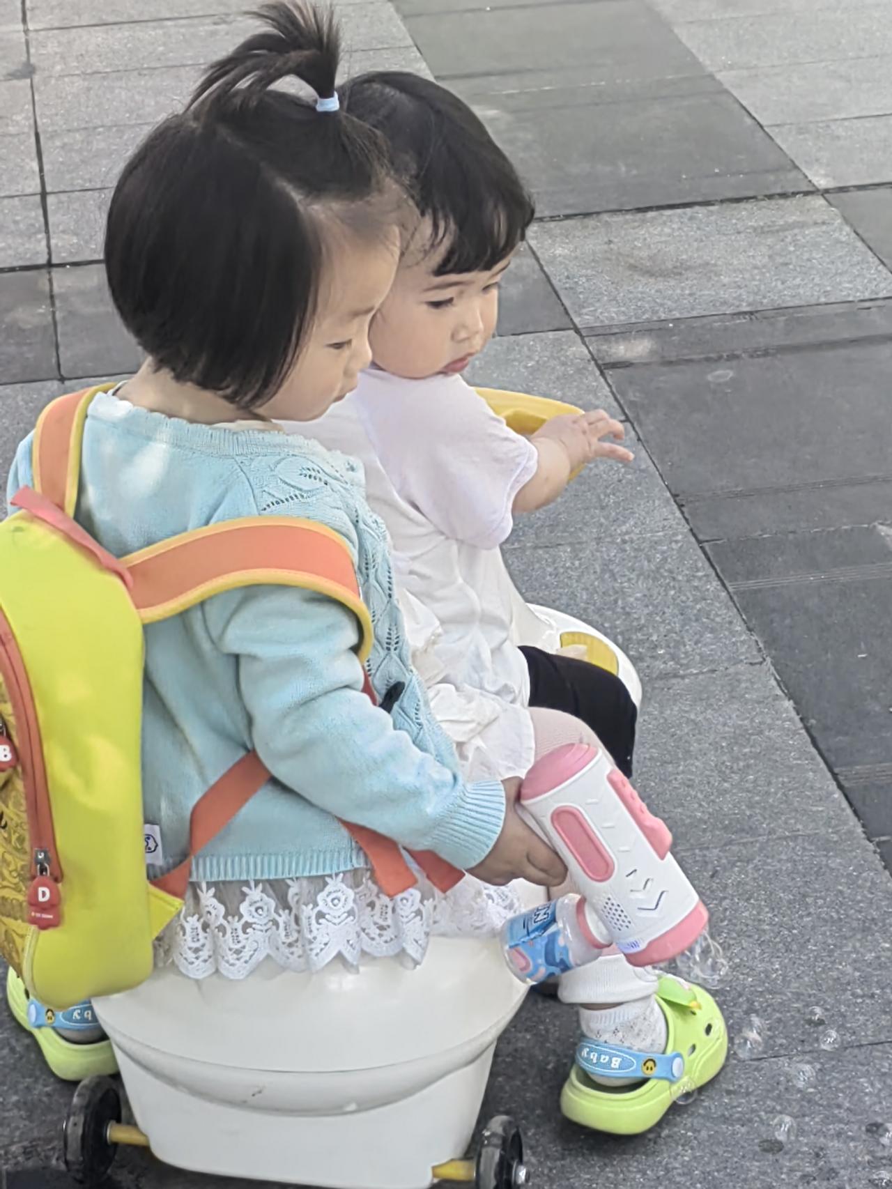 “一日夫妻百日恩，百日夫妻似海深”，这话放今天依旧有它的道理。就像老戏骨魏宗万，