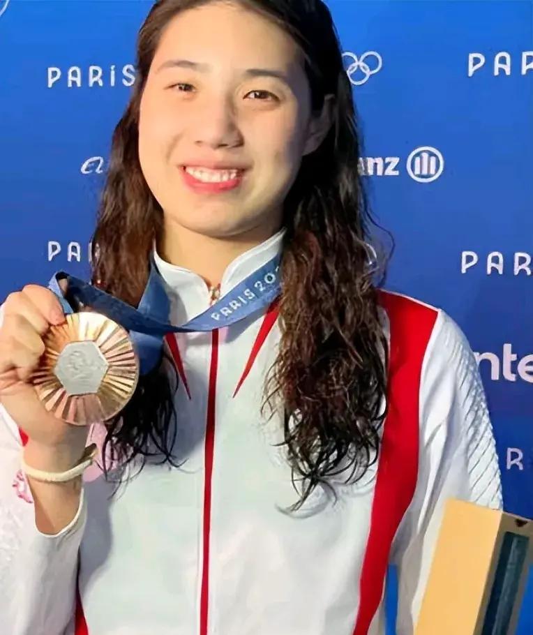 震撼！东京奥运会游泳赛场今天上演了一场精彩绝伦的较量！中国游泳军团可谓是喜忧参半