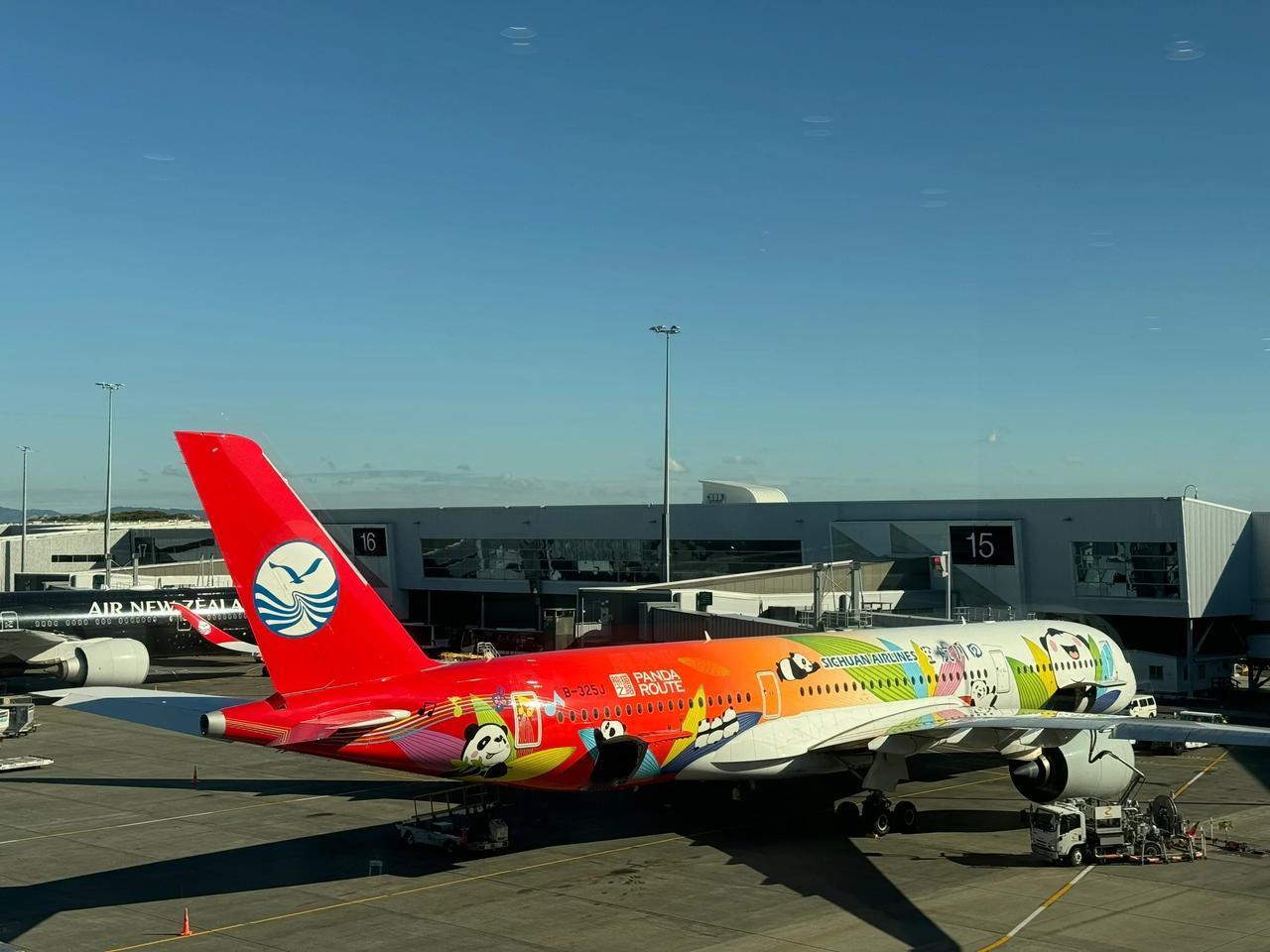 川航成都直飞奥克兰复航！中西部唯一直飞新西兰航线
 
四川航空成都直飞奥克兰的航