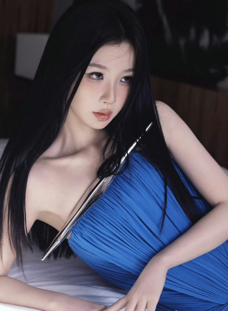 王一栩年底新剧要和虞书欣三搭，期待新剧！ 