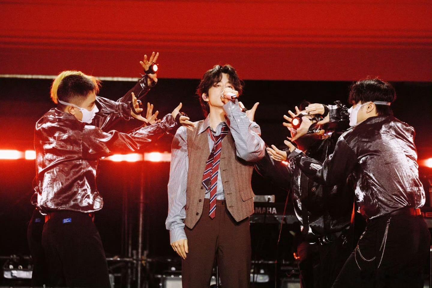 张新成深圳演唱会官宣 张新成演唱会官宣 张新成演唱会从想法到正式官宣落地，粉丝完