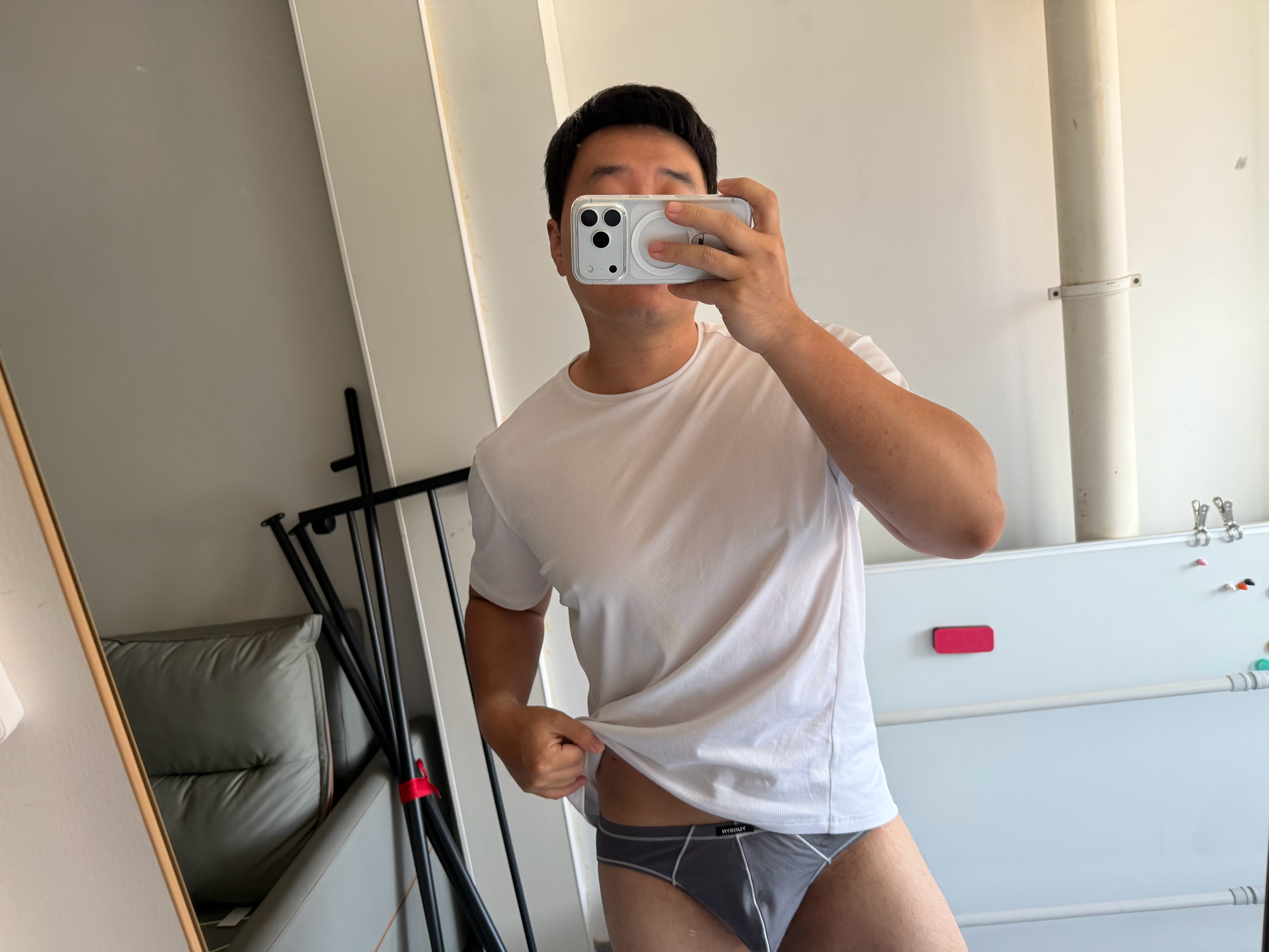摸您。身上都是红疹，不脱了