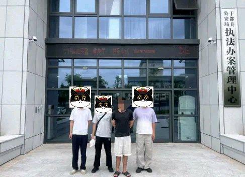 赣州这俩女子报警抓男友的事儿，真是让人唏嘘。一个叫丽丽的女子，被男友叶某以“旅行