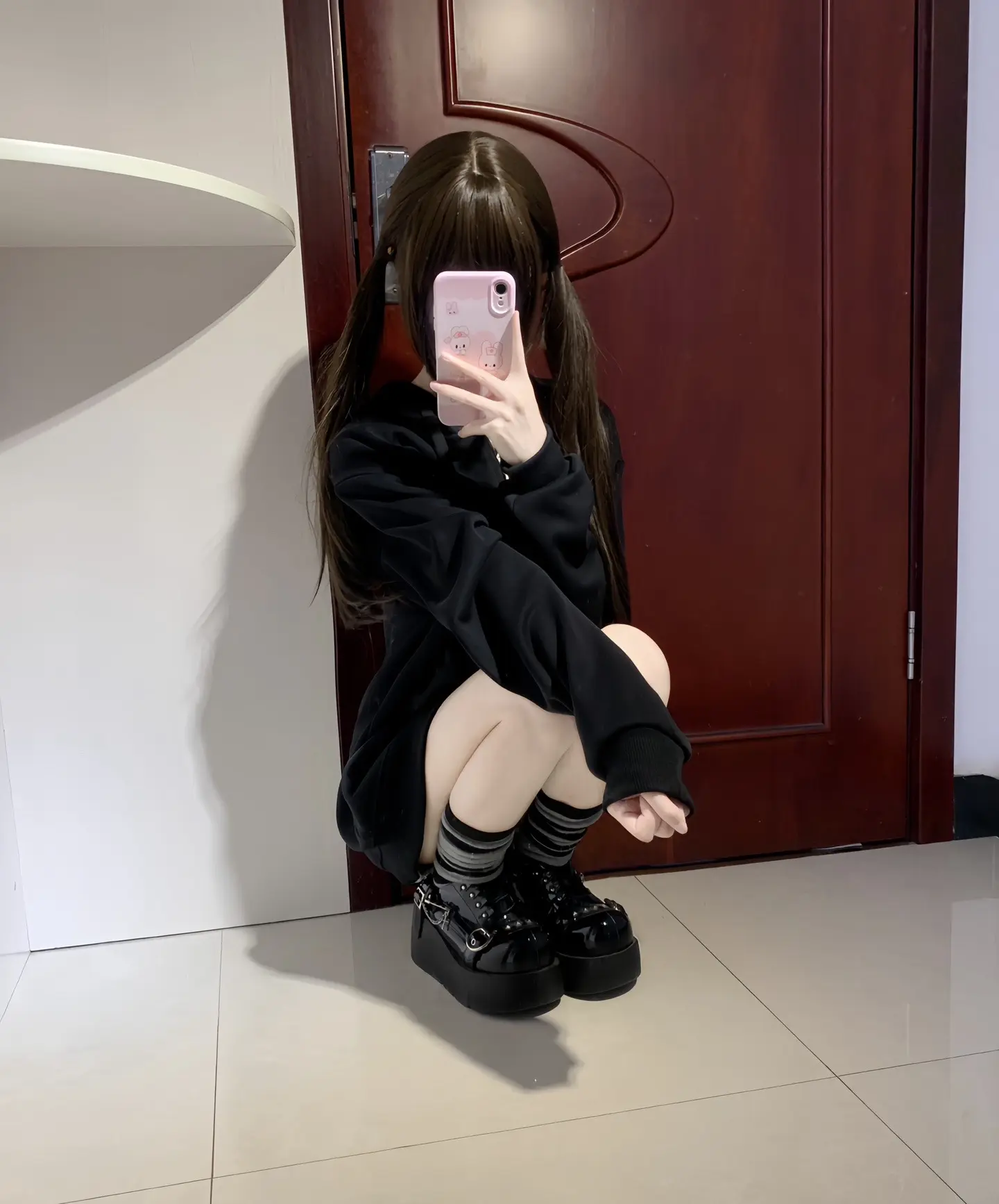 挥手不是告别 而是告诉你无需多言