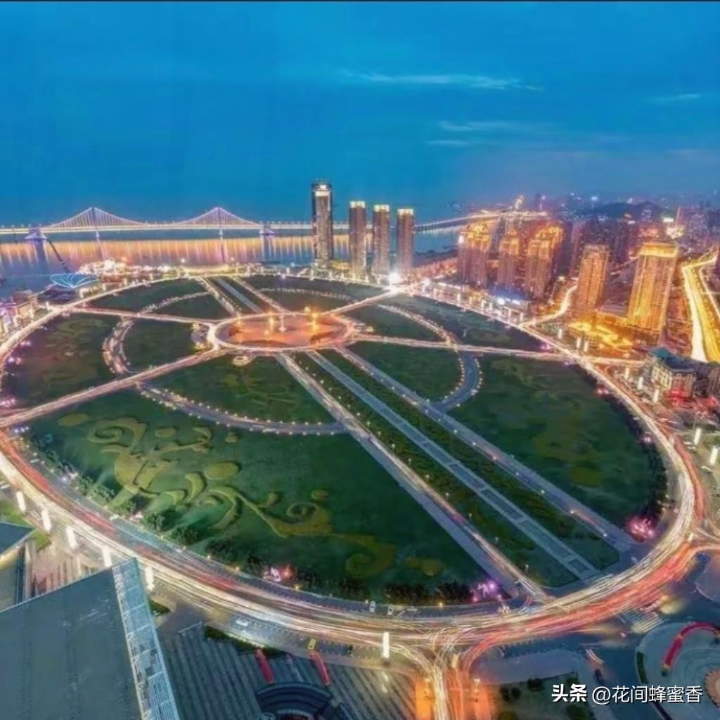 你有最美大连照片吗家乡美！依山傍海的大连处处是美景，海风与落日相伴，每一帧都是治