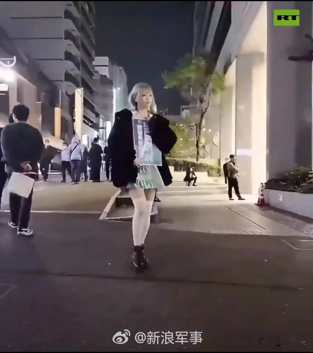 据RT报道，日本街头年轻女性涉性交易已经成为突出社会问题。
一名19岁女子透露，