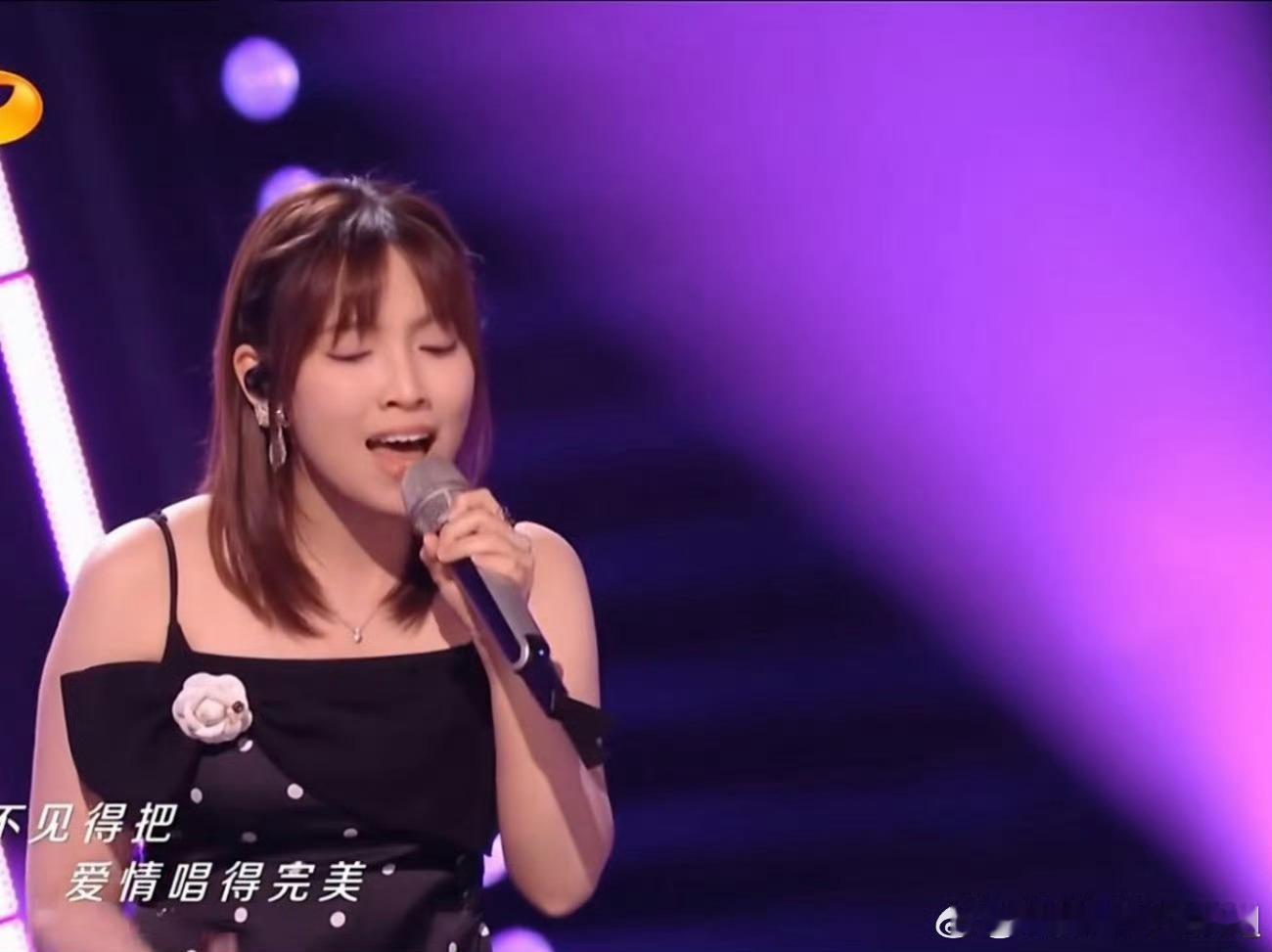 陈佩贤淘汰陈佩贤跟声乐老师抠《淘汰》细节，一句句磨唱法断句！老师狂夸超完美，她笑