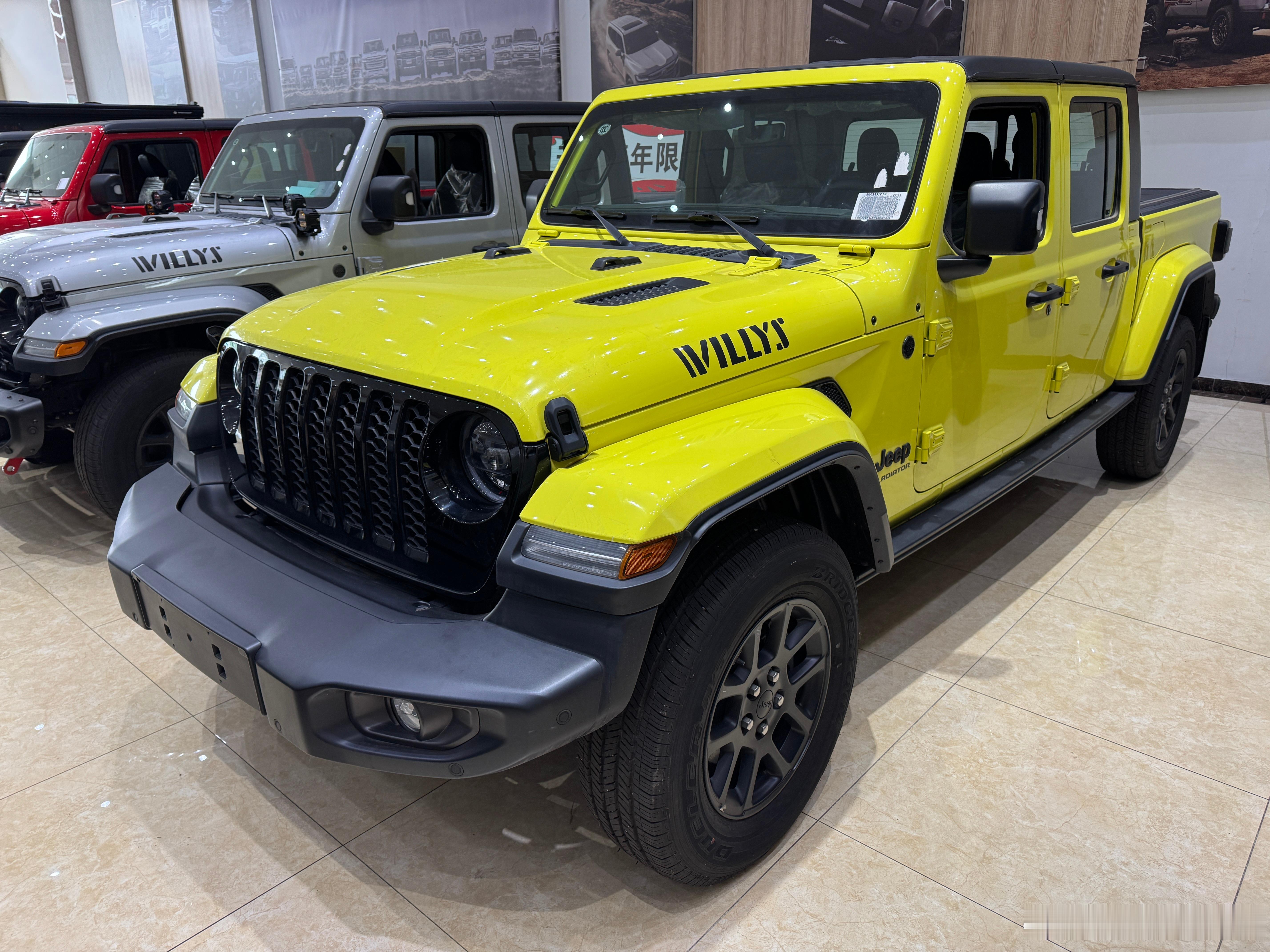 JEEP 角斗士 旅居手续 没有报废年限中规版 指导价:46.99万旅居版 优惠
