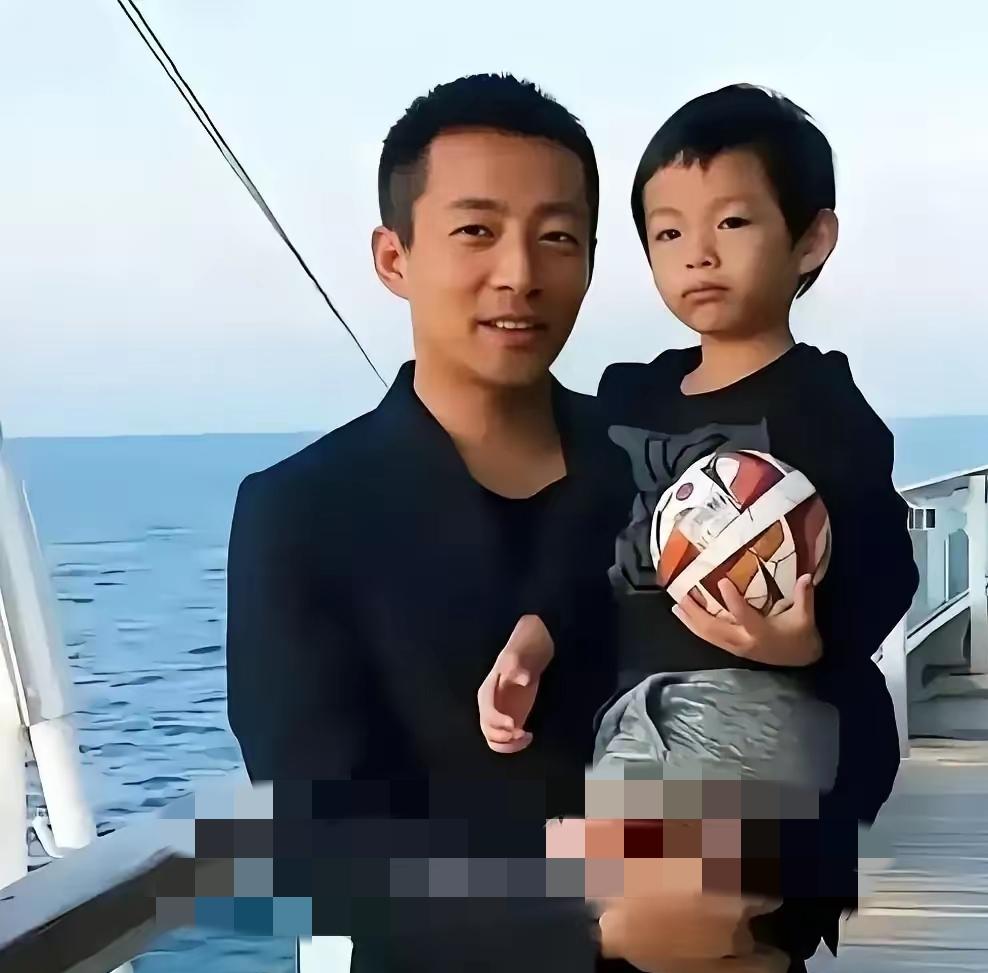 全家组团赴台并非探亲，玥儿升学考试才是核心目的
 
汪小菲携马筱梅、玥儿一行人集