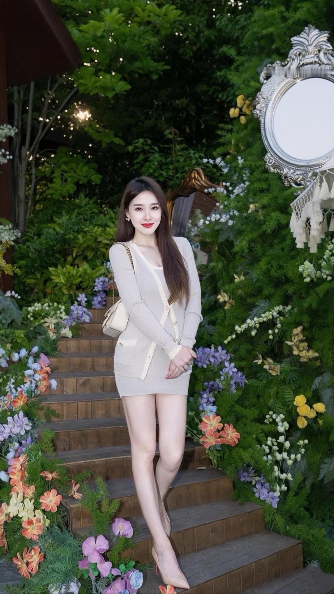 把所有美好都写进时光里，每份温柔都值得铭记。女生如何穿搭看起来时尚更有品味呢有哪