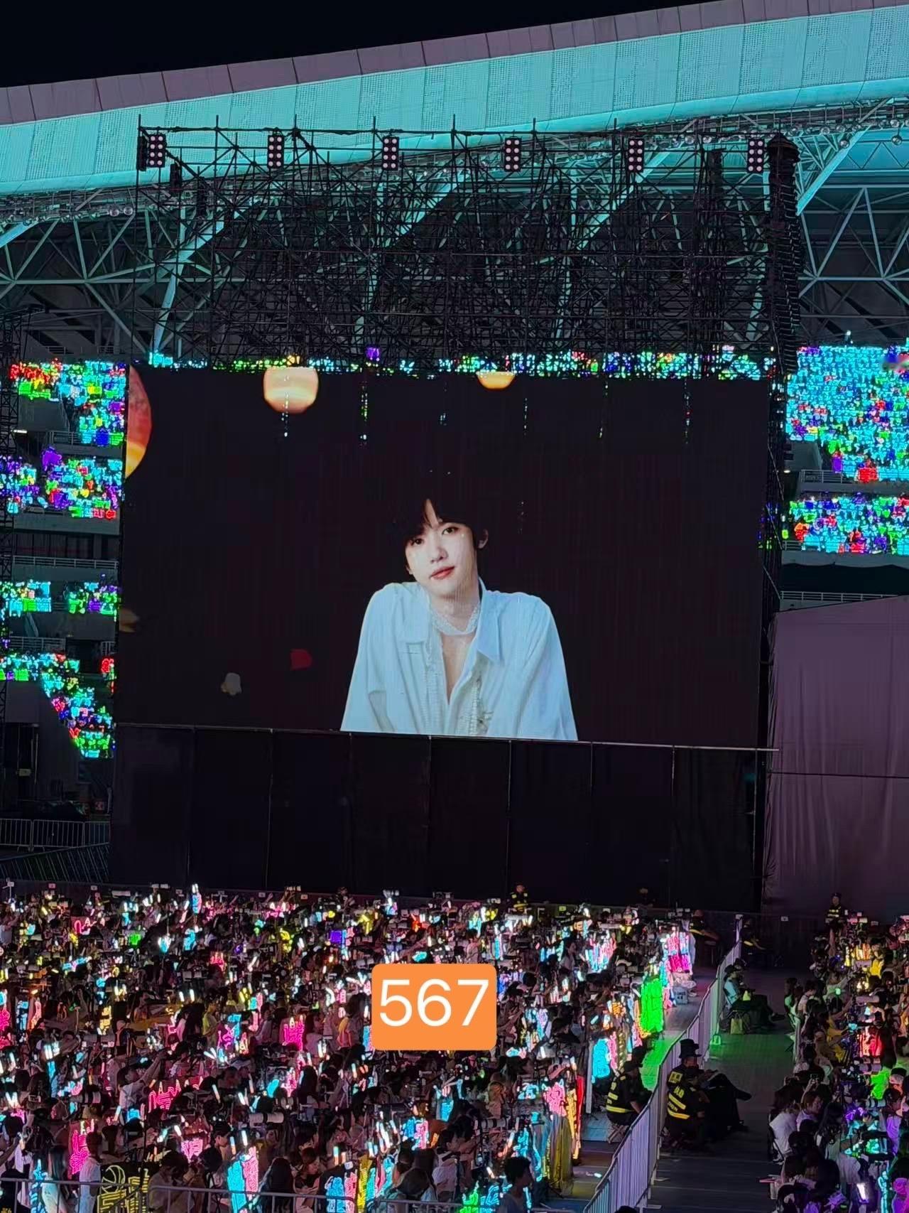 美哭了 张奕然五公大屏漂亮极了 