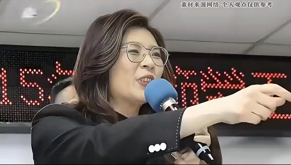 郑丽文能提出国家统一主张吗？答案显然是否定的。对统一含糊其辞、维持现状，这才是她