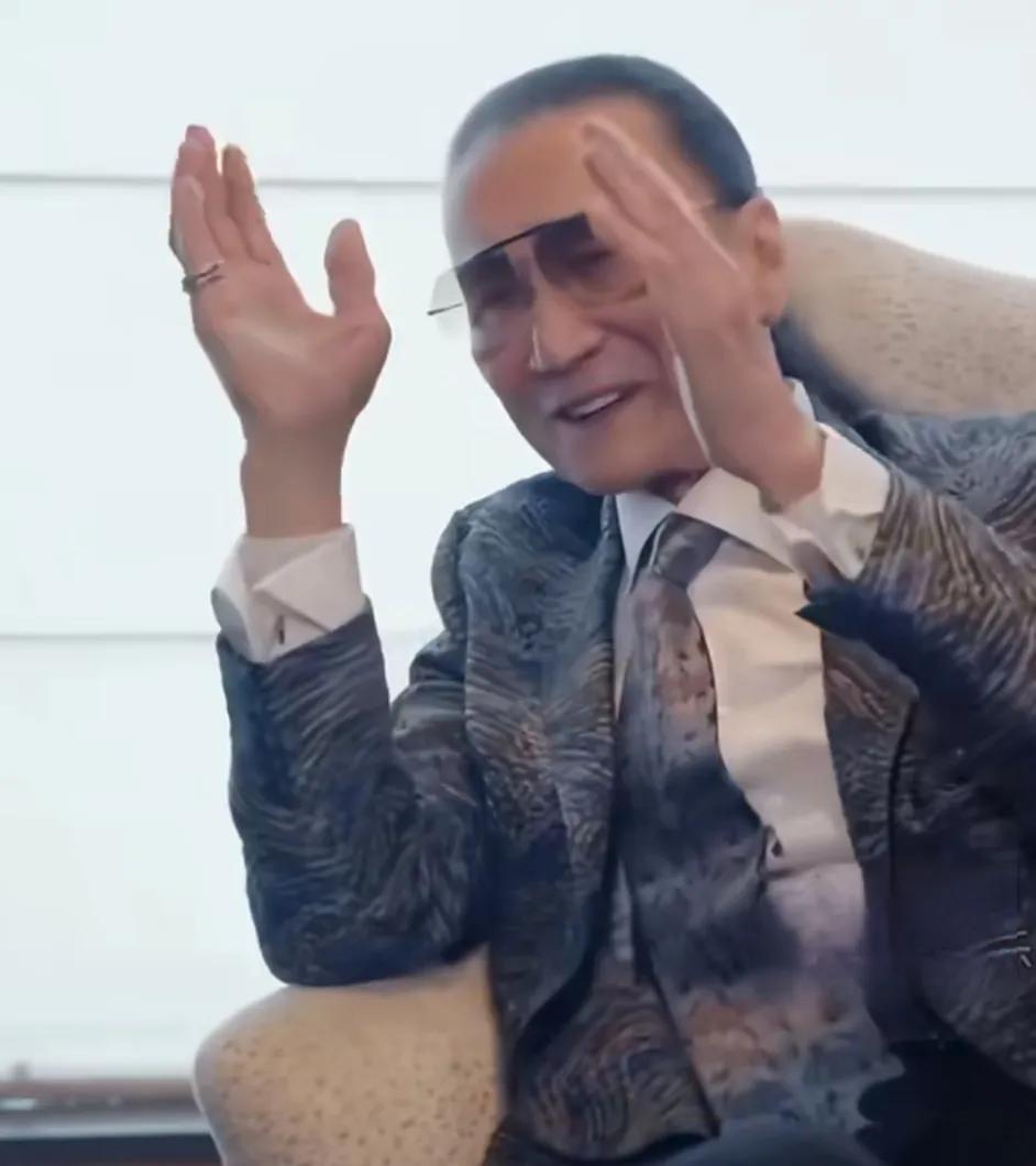 谢贤离世，把大部分家产留给两个孙子。张柏芝社交平台头像变黑。虽然和谢霆锋离婚多年