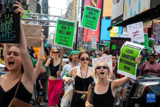 这个世界有3个国家，谁跟它同盟谁倒霉！一个是欧洲的意大利，意大利是历史出名的“猪