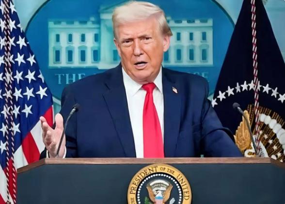 黄金跌了！美国撑不住了！黄金涨了！美国撑不住了！都平盘了！美国又撑不住了！
这波